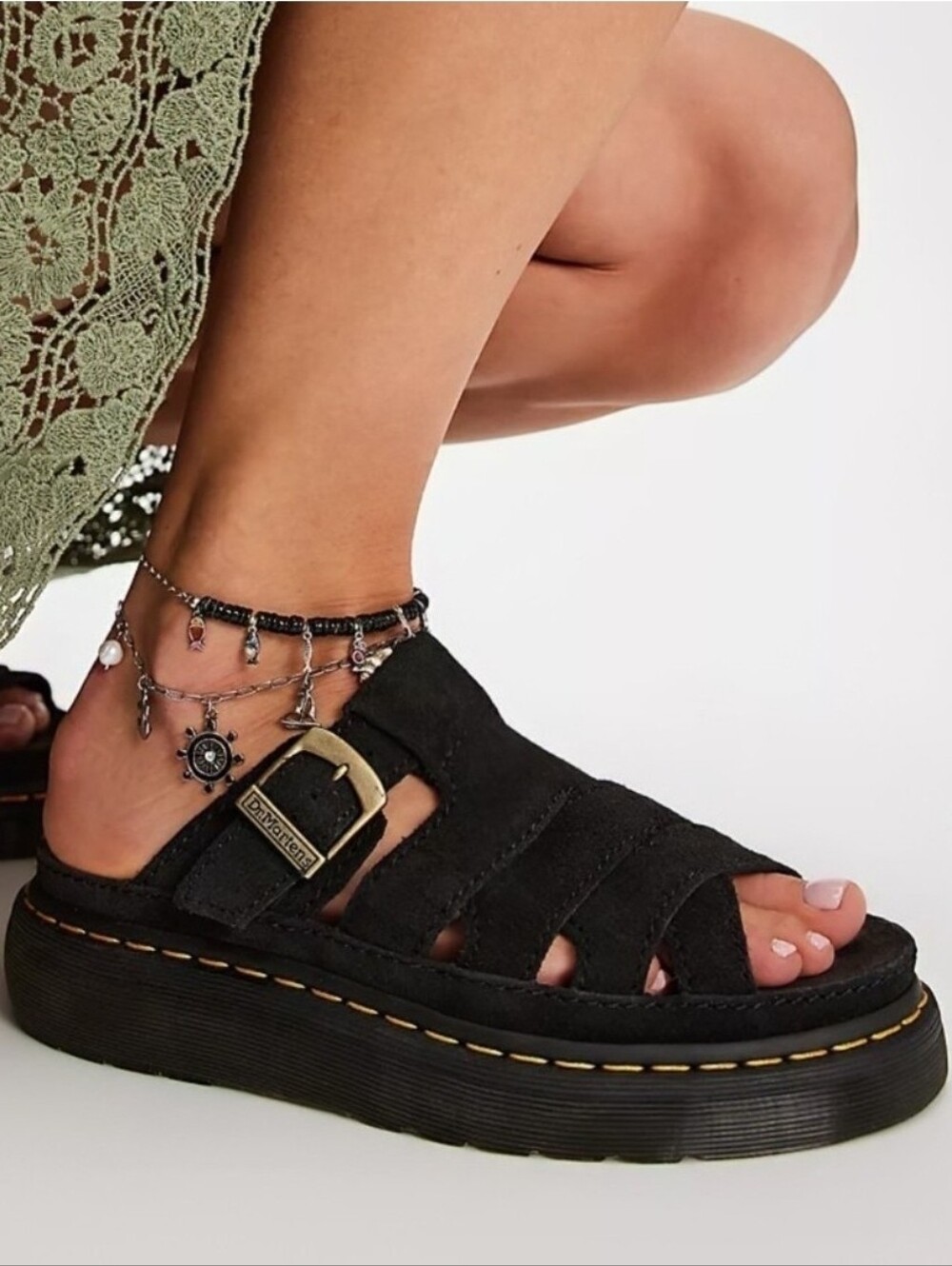 dr martens black maxxy slide  grunge y2k 90s boho chunky platform sandals shoes